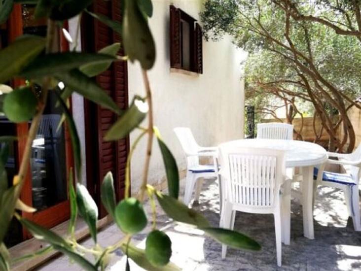 Apartment A1, for 5 persons