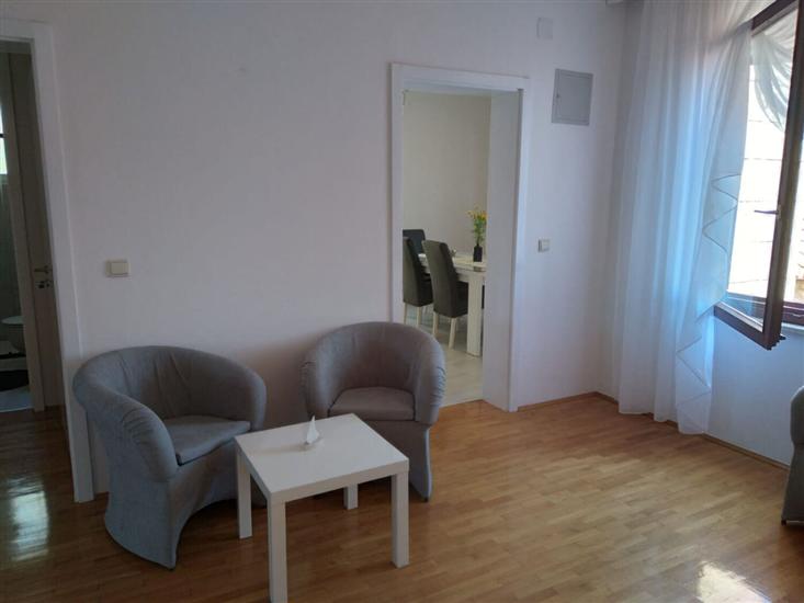 Apartment A1, for 5 persons