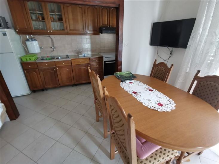 Apartment A2, for 3 persons