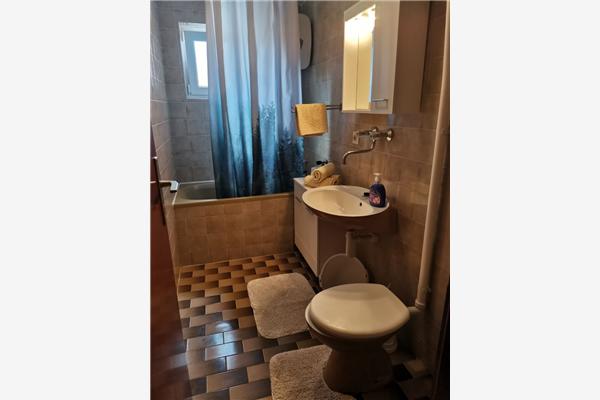 Apartment A2, for 3 persons