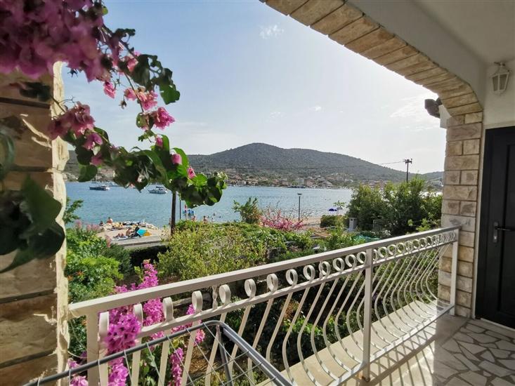 Apartment A3, for 5 persons