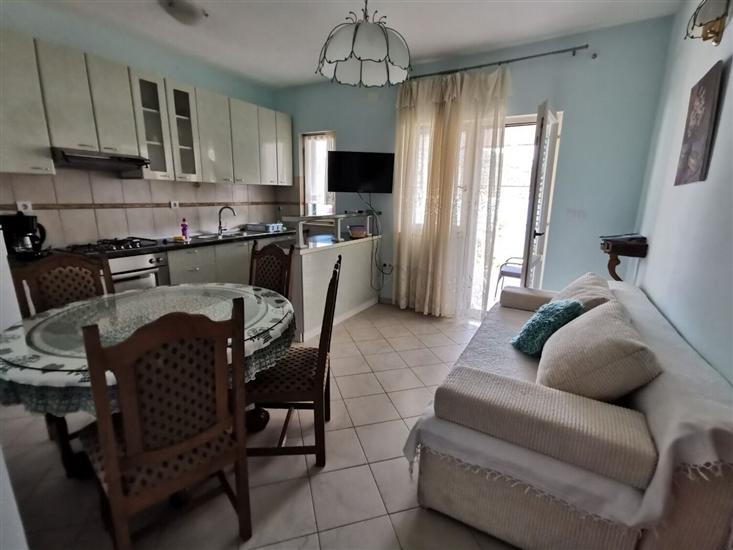 Apartment A3, for 5 persons