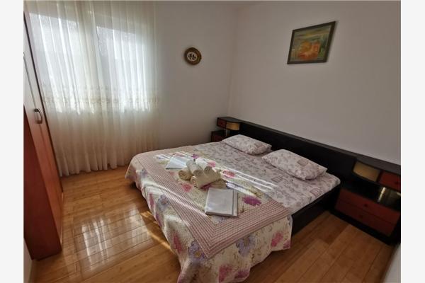Apartment A3, for 5 persons