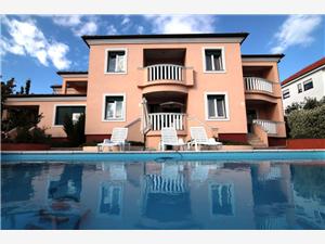 Apartments Eddie Zadar, Size 50.00 m2, Accommodation with pool, Airline distance to the sea 200 m