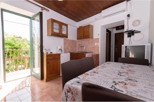 Apartment A2, for 3 persons