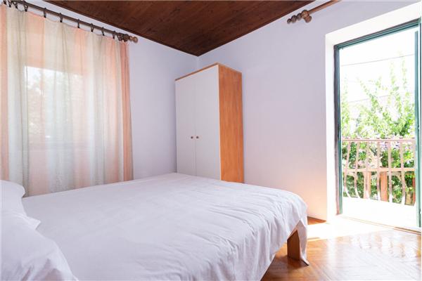 Apartment A2, for 3 persons