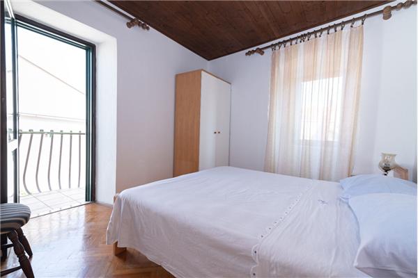 Apartment A2, for 3 persons