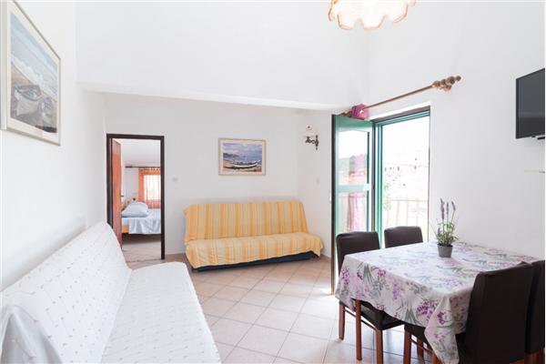 Apartment A4, for 4 persons