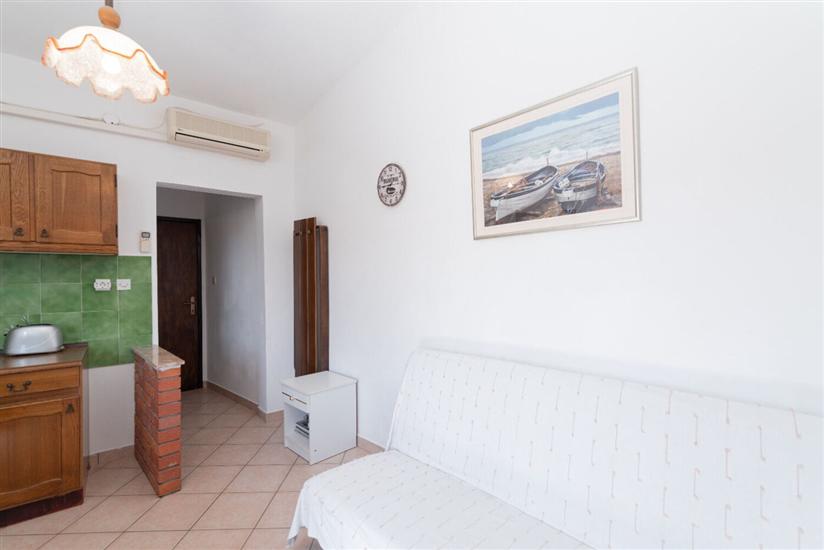 Apartment A4, for 4 persons