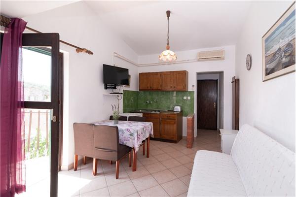 Apartment A4, for 4 persons