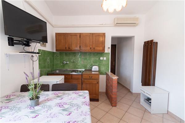 Apartment A4, for 4 persons