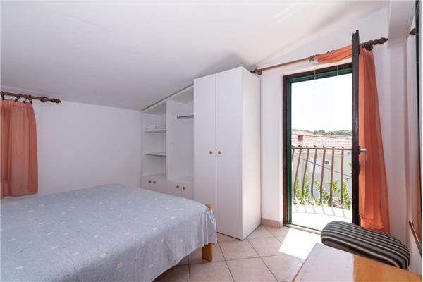 Apartment A4, for 4 persons