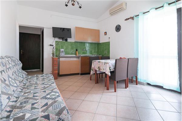 Apartment A5, for 4 persons