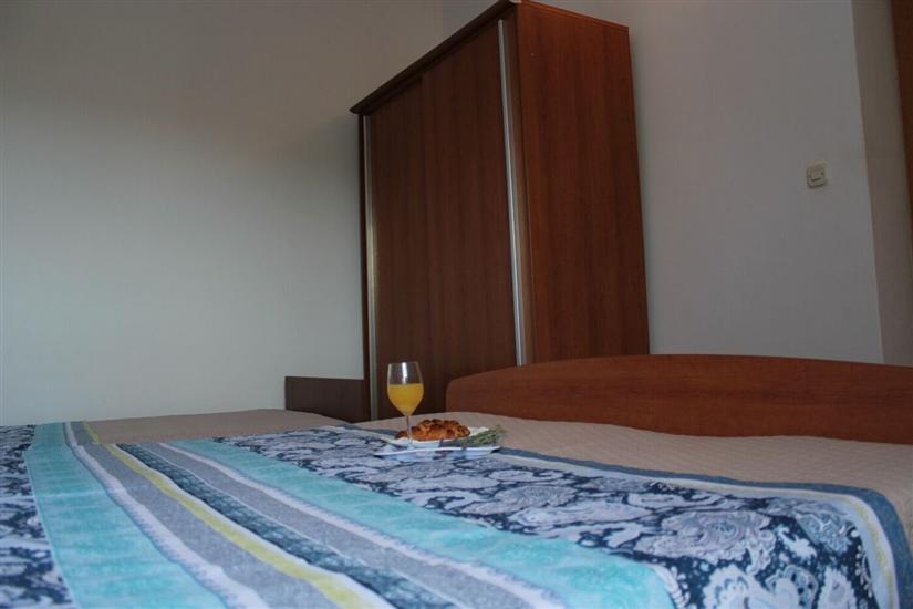 Apartment A2, for 3 persons