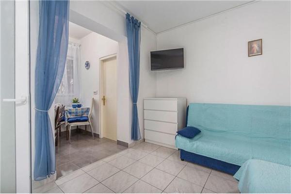 Apartment A2, for 3 persons