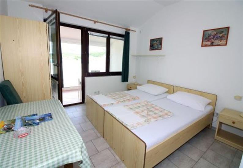 Apartment A7, for 2 persons
