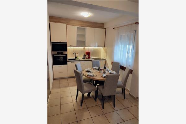 Apartment A3, for 6 persons