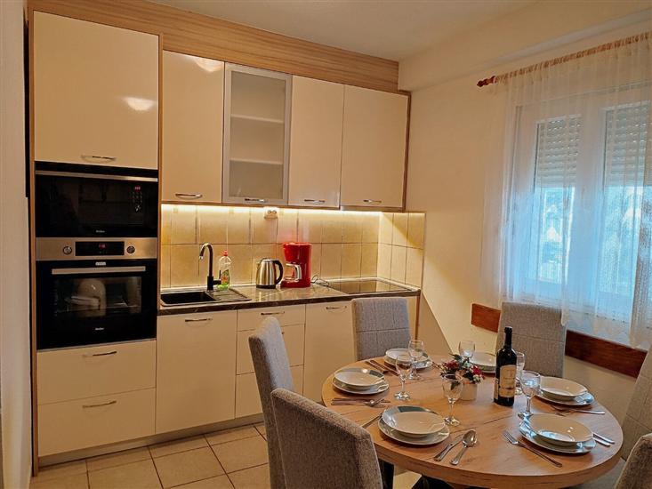 Apartment A3, for 6 persons