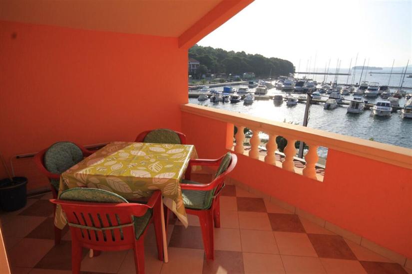 Apartment A2, for 3 persons