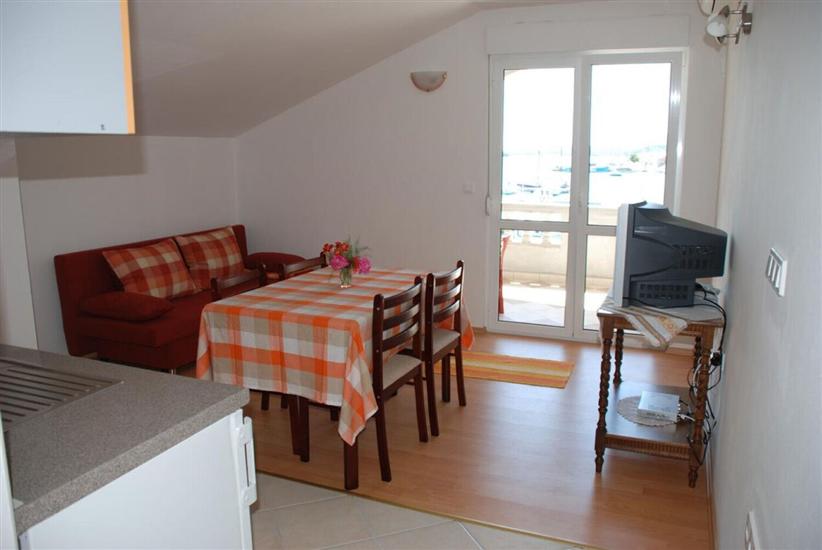 Apartment A2, for 3 persons