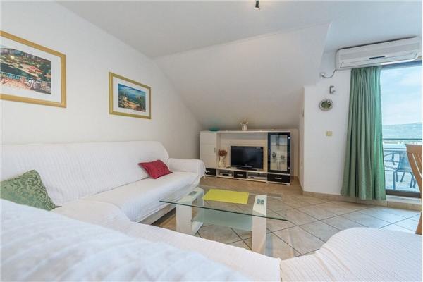 Apartment A3, for 5 persons