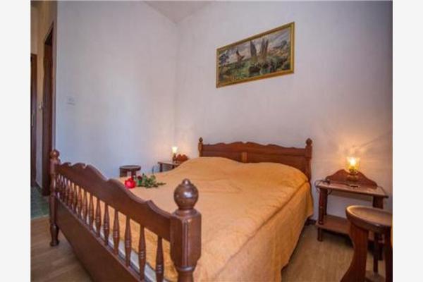 Room S6, for 2 persons