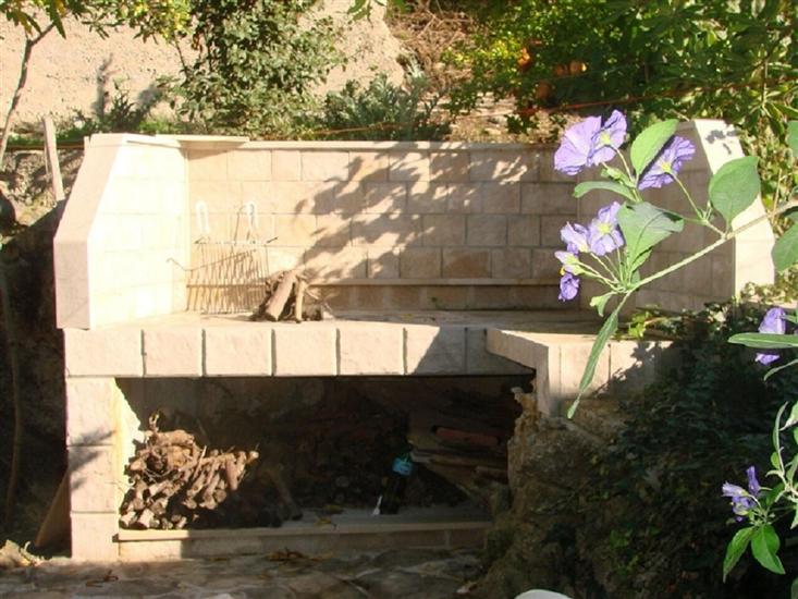 Apartments and Room Anita