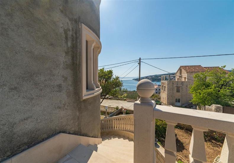 Apartments and Room Anita