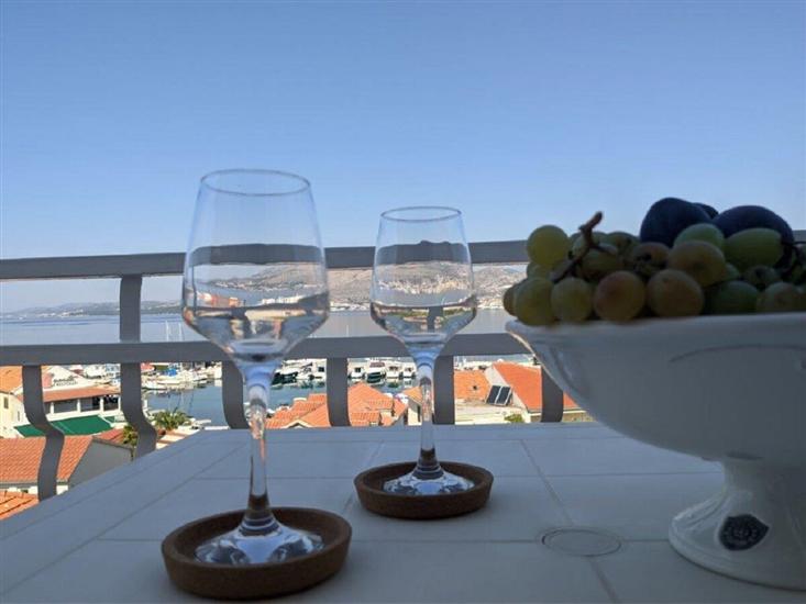 Apartment A6, for 4 persons