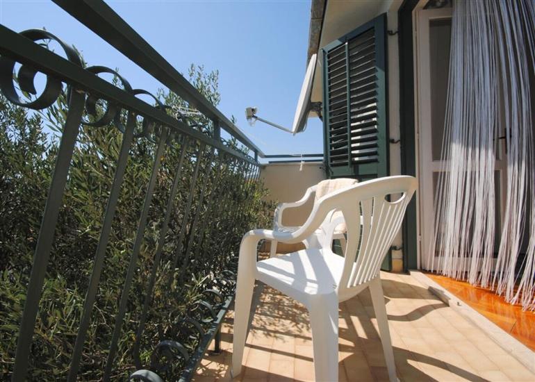 Apartment A1, for 6 persons