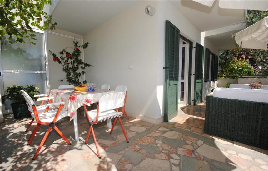 Apartment A1, for 6 persons