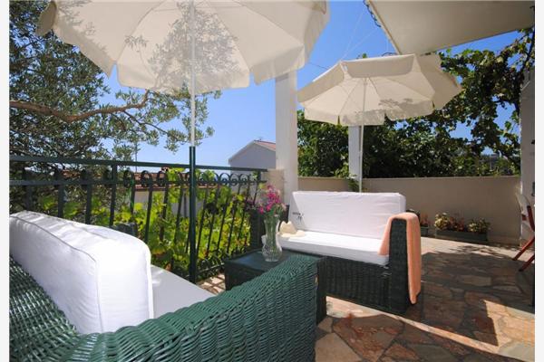 Apartment A1, for 6 persons