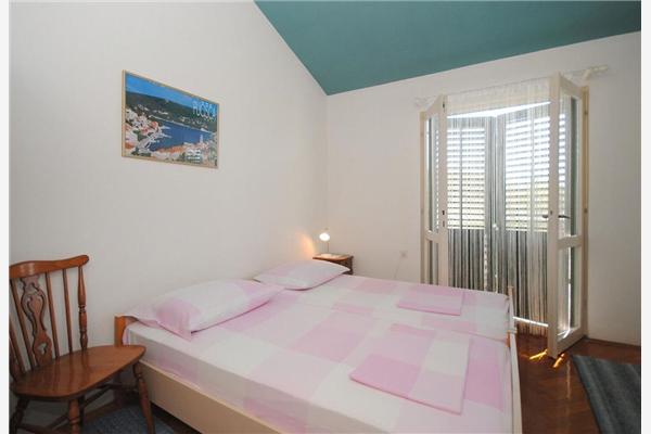 Apartment A1, for 6 persons