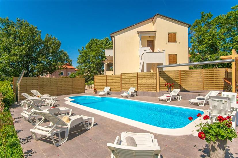 Apartment Marinko