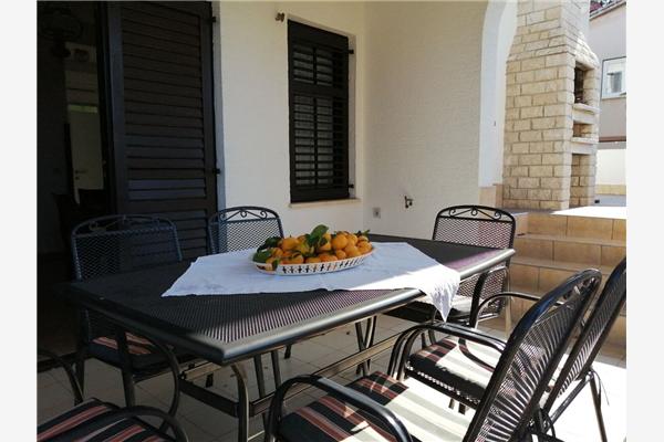 Apartment A1, for 7 persons