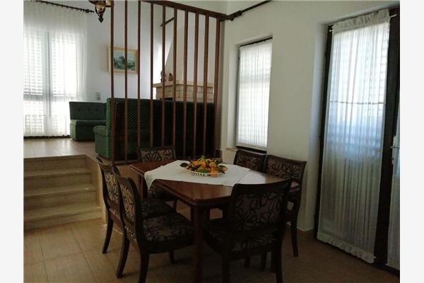 Apartment A1, for 7 persons