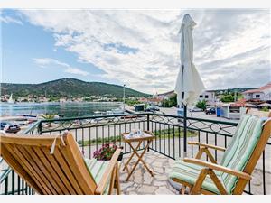 Holiday homes Split and Trogir riviera,BookDinkoFrom 200 €