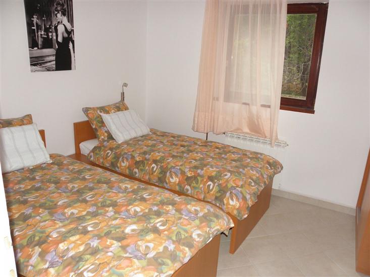 Apartment A2, for 5 persons
