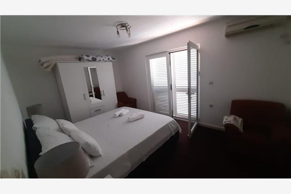 Apartment A1, for 3 persons