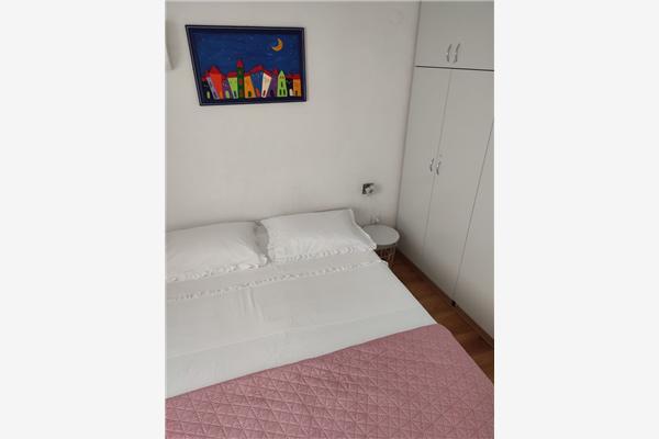 Apartment A1, for 8 persons