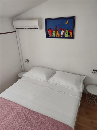 Apartment A1, for 8 persons