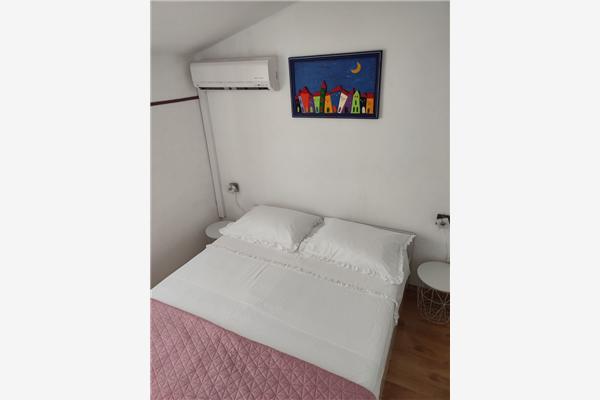 Apartment A1, for 8 persons