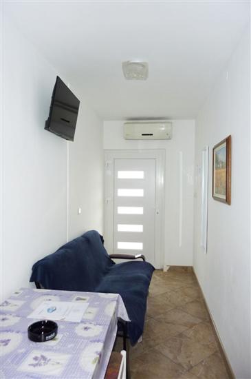 Apartment A2, for 5 persons