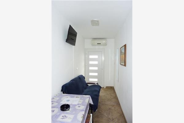 Apartment A2, for 5 persons