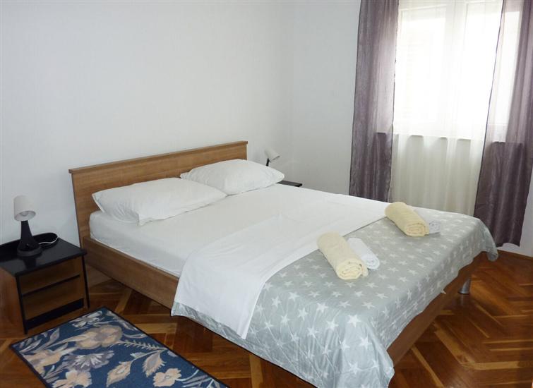 Apartment A2, for 5 persons