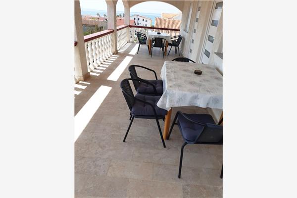 Apartment A4, for 5 persons