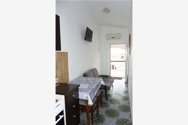 Apartment A4, for 5 persons