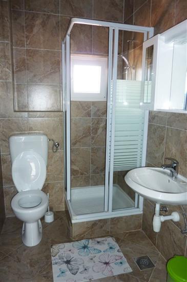 Apartment A4, for 5 persons