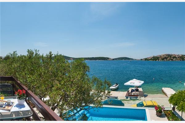 House K1, for 10 persons