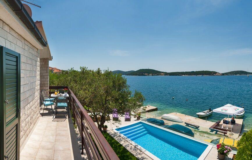 House K1, for 10 persons